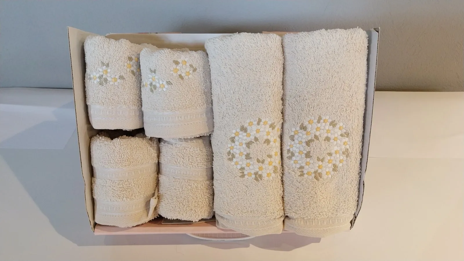 71318678 Tac Daisy set peškira krem  | Tellux - Vaš put do savršenog doma